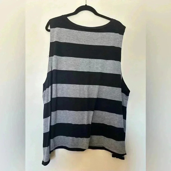 Torrid Grey and Black Stripe Sleeveless Shark Bite Top - Picture 2 of 4